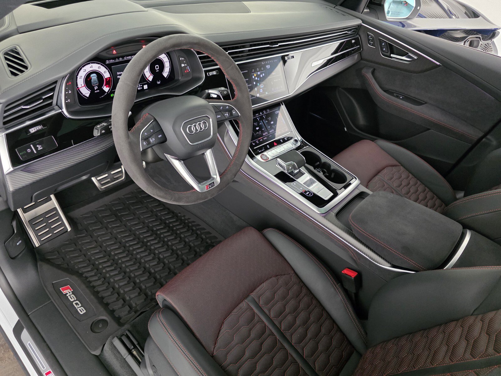 Used 2026 Audi RS Q8 performance AWD/4WD image 7