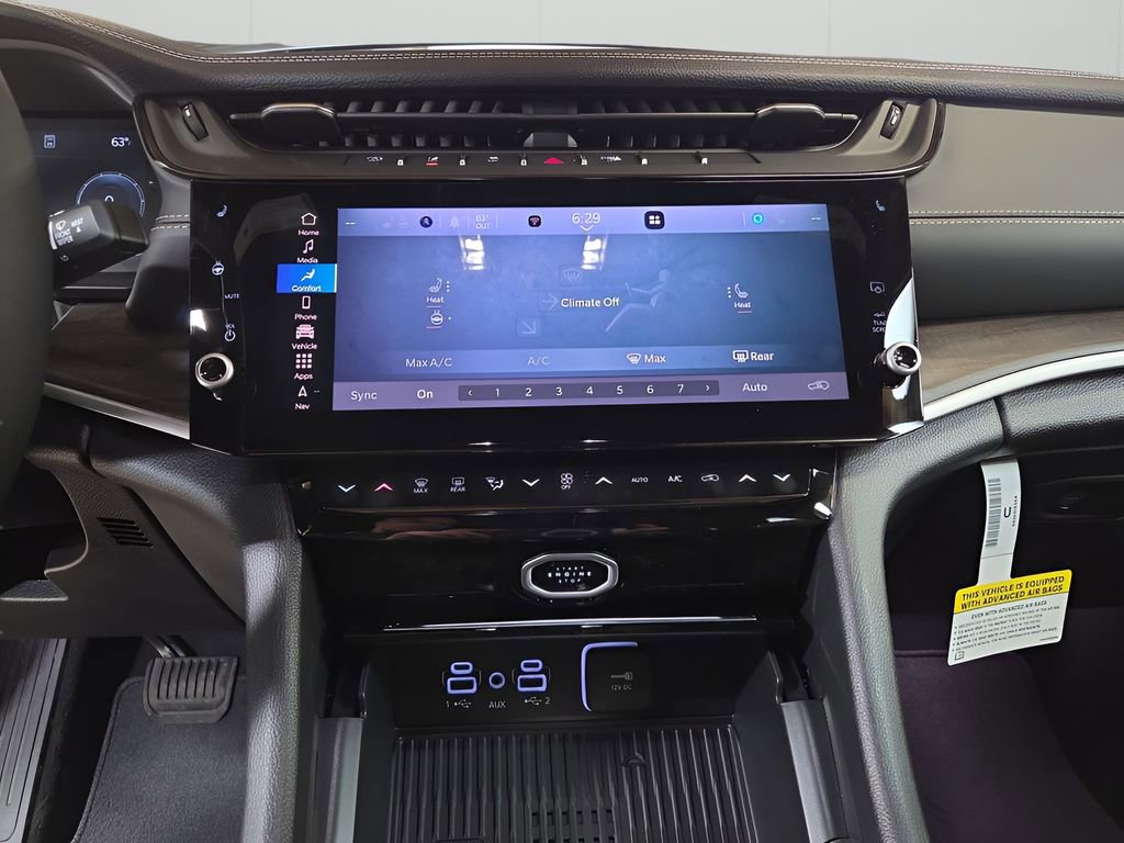 New 2026 Jeep Grand Cherokee Laredo image 16