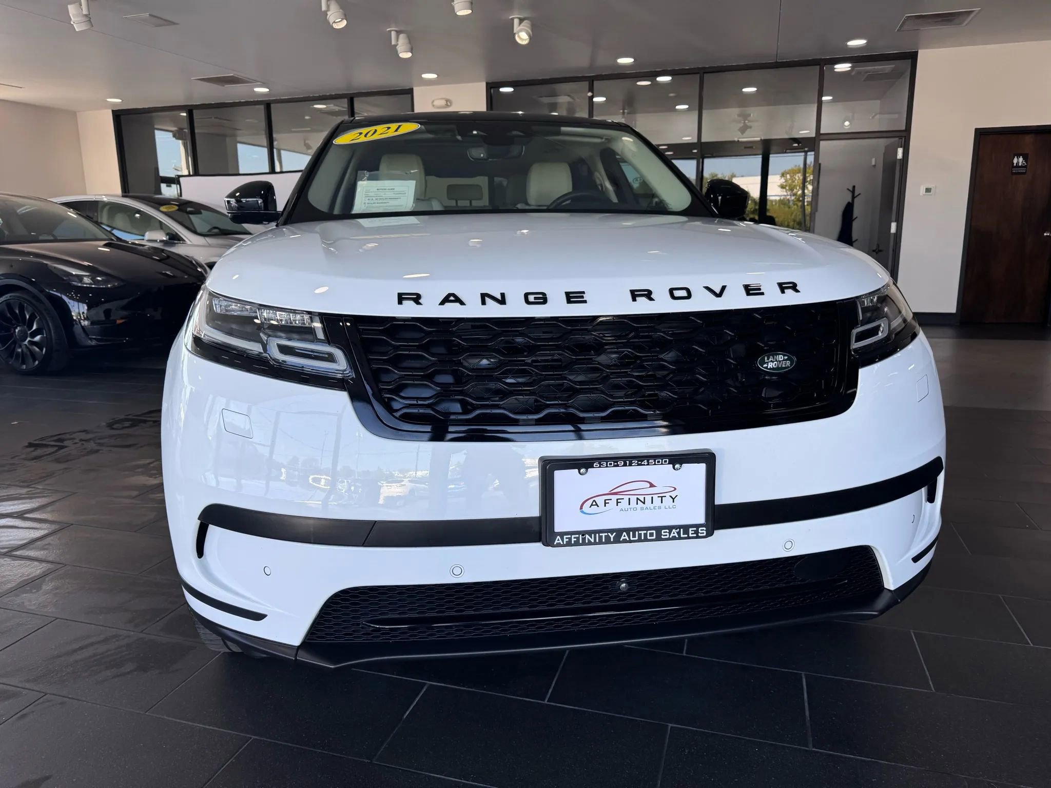 Used 2021 Land Rover Range Rover Velar S AWD/4WD image 8