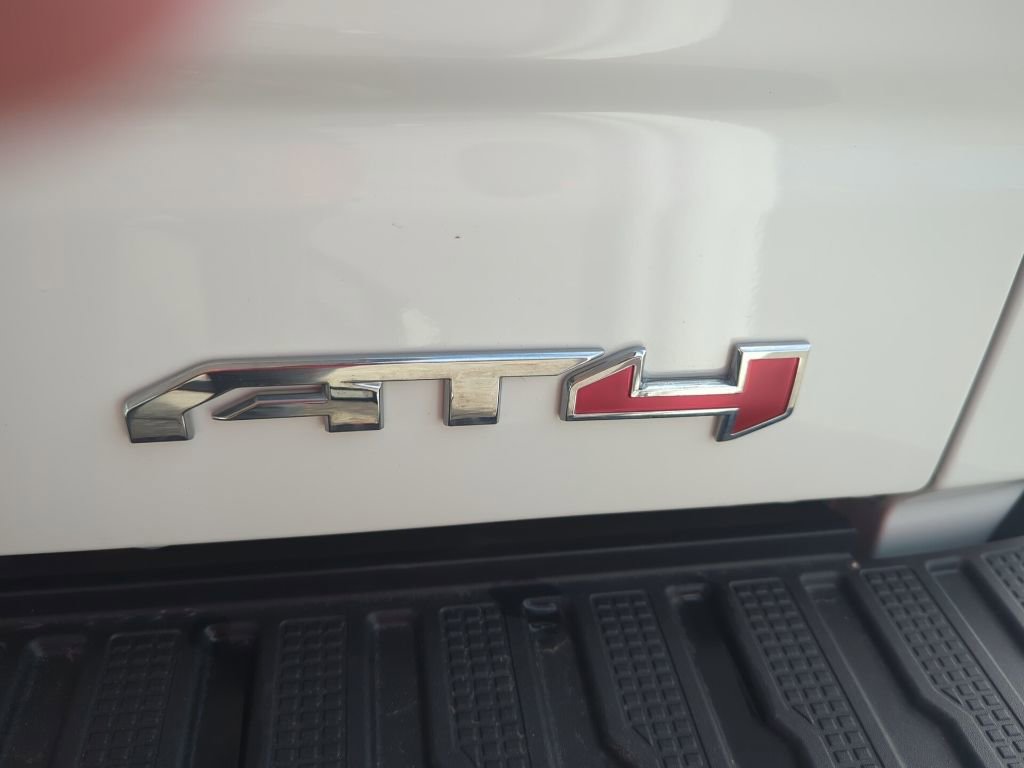 Used 2024 GMC Sierra 1500 AT4 w/ Technology Package image 16