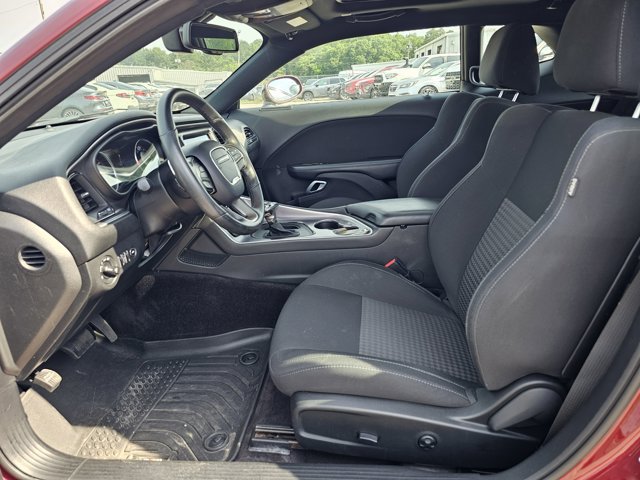 Used 2019 Dodge Challenger GT w/ Driver Convenience Group AWD/4WD image 18