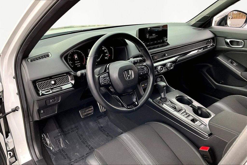 Used 2025 Honda Civic Sport image 14