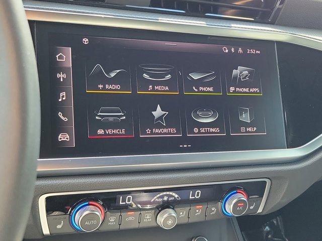 Certified 2025 Audi Q3 2.0T Premium w/ Convenience Package image 24