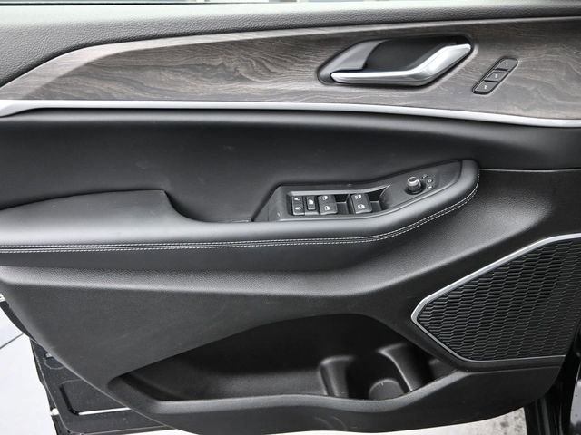 New 2026 Jeep Grand Cherokee Limited image 12