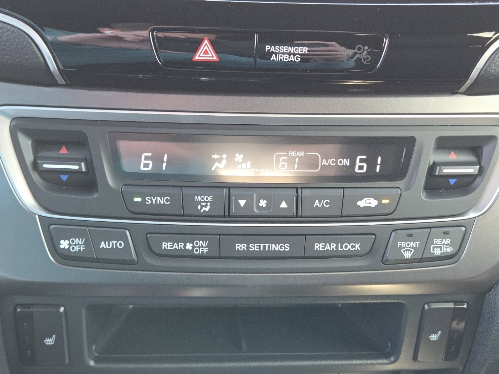 Certified 2022 Honda Pilot Sport image 32