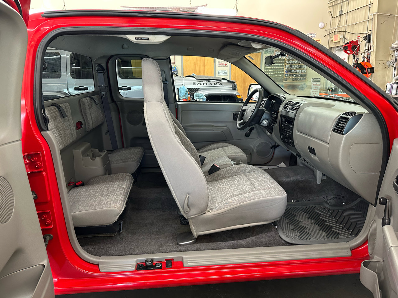 Used 2006 Chevrolet Colorado LS w/ Street Pack image 20