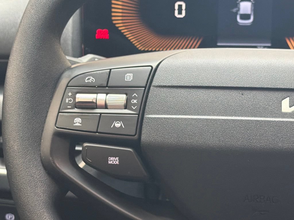 Used 2025 Kia K4 FWD image 21