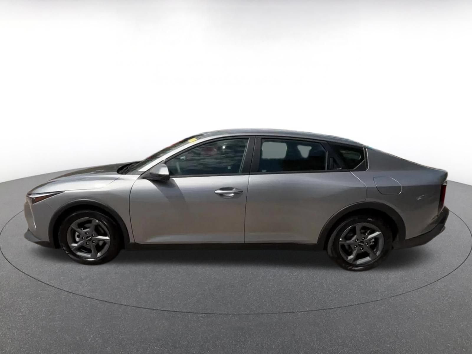 Used 2026 Kia K4 FWD image 9