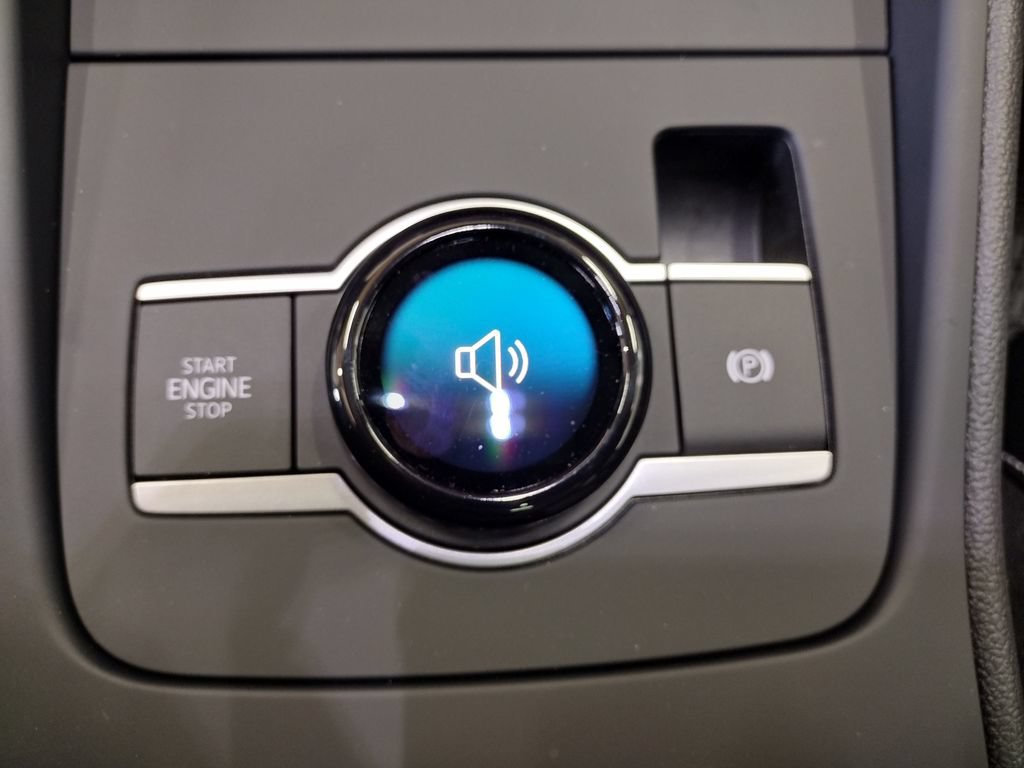New 2026 Volkswagen Tiguan SE AWD/4WD image 32