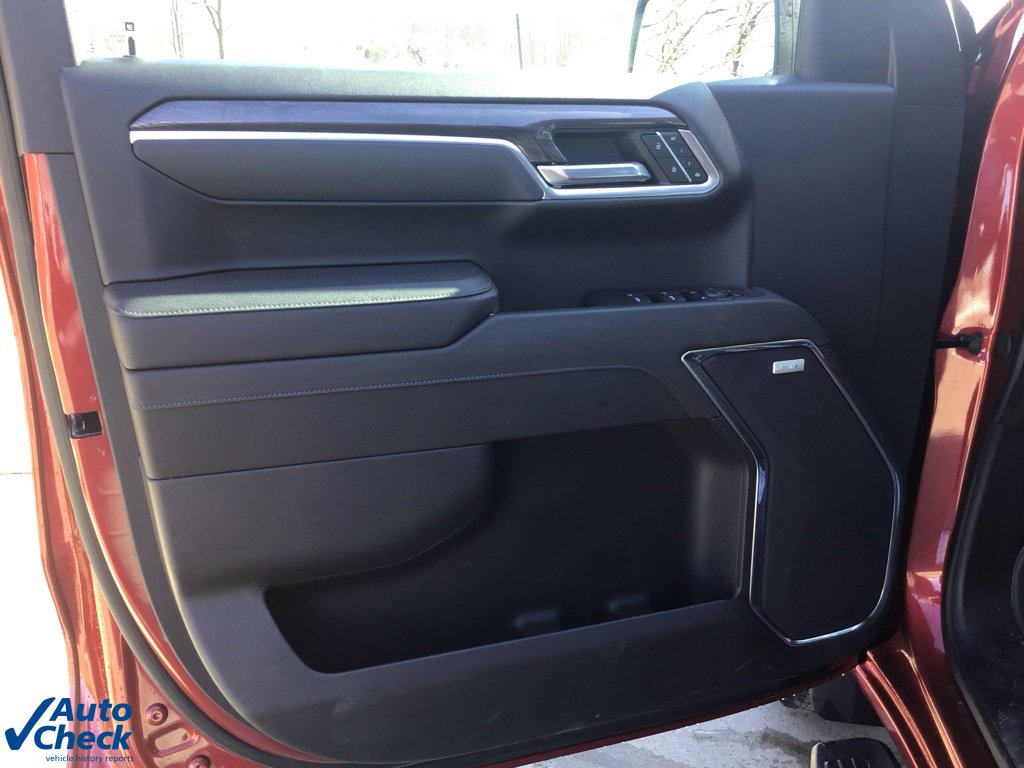 Used 2025 Chevrolet Silverado 1500 LTZ image 27