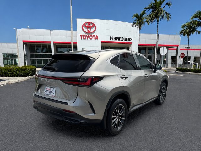 Used 2025 Lexus NX 250 FWD w/ Accessory Package (Z2) image 7