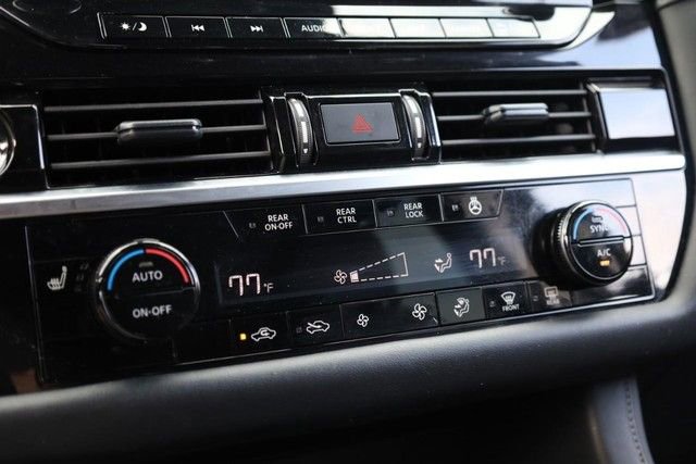 Certified 2024 Nissan Pathfinder SL image 16