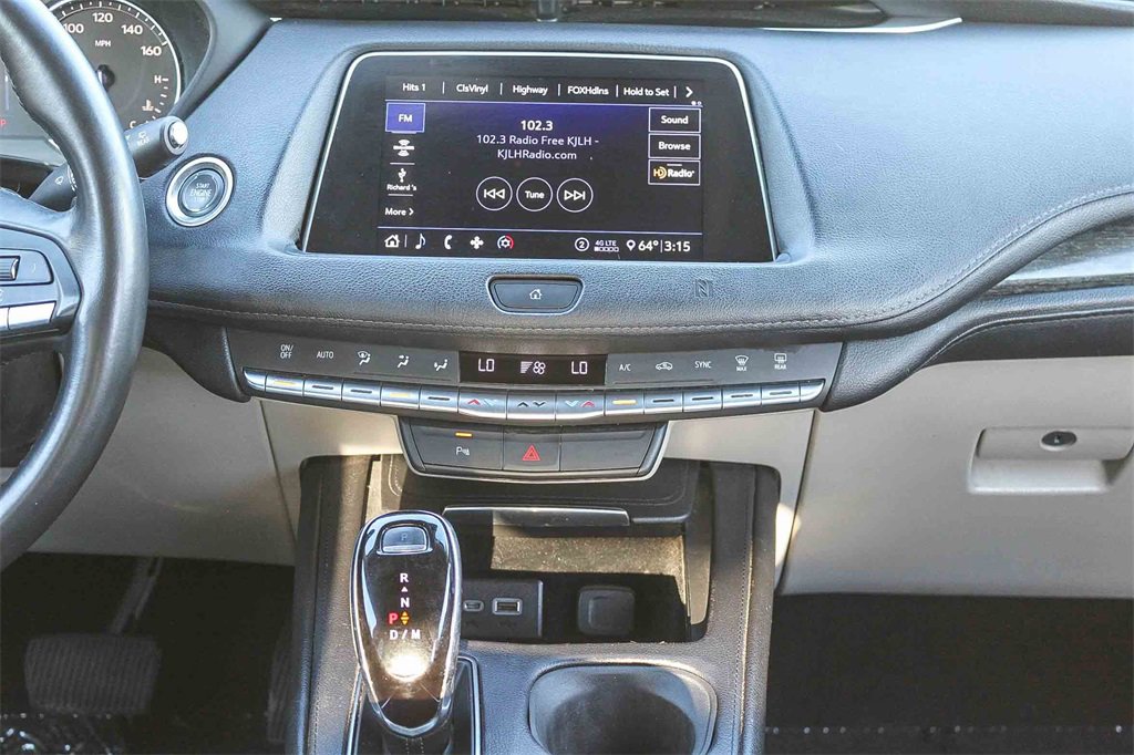 Used 2020 Cadillac XT4 Premium Luxury image 17