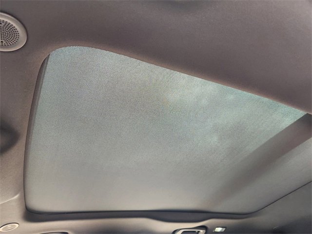 Used 2025 Jaguar F-PACE R-Dynamic S image 19