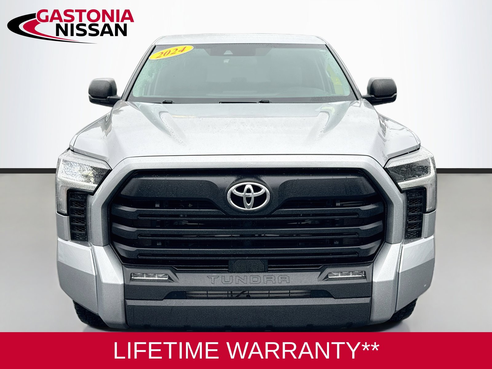 Used 2024 Toyota Tundra SR5 AWD/4WD image 2