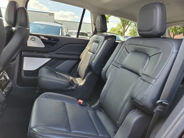 Used 2025 Lincoln Aviator Reserve w/ Equipment Group 201A AWD/4WD image 22