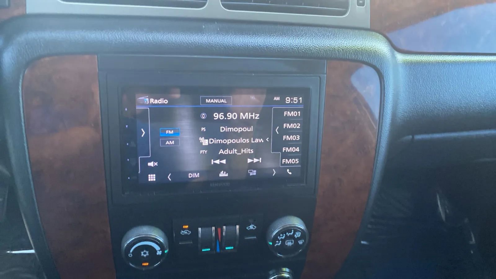 Used 2013 Chevrolet Avalanche LS AWD/4WD image 12