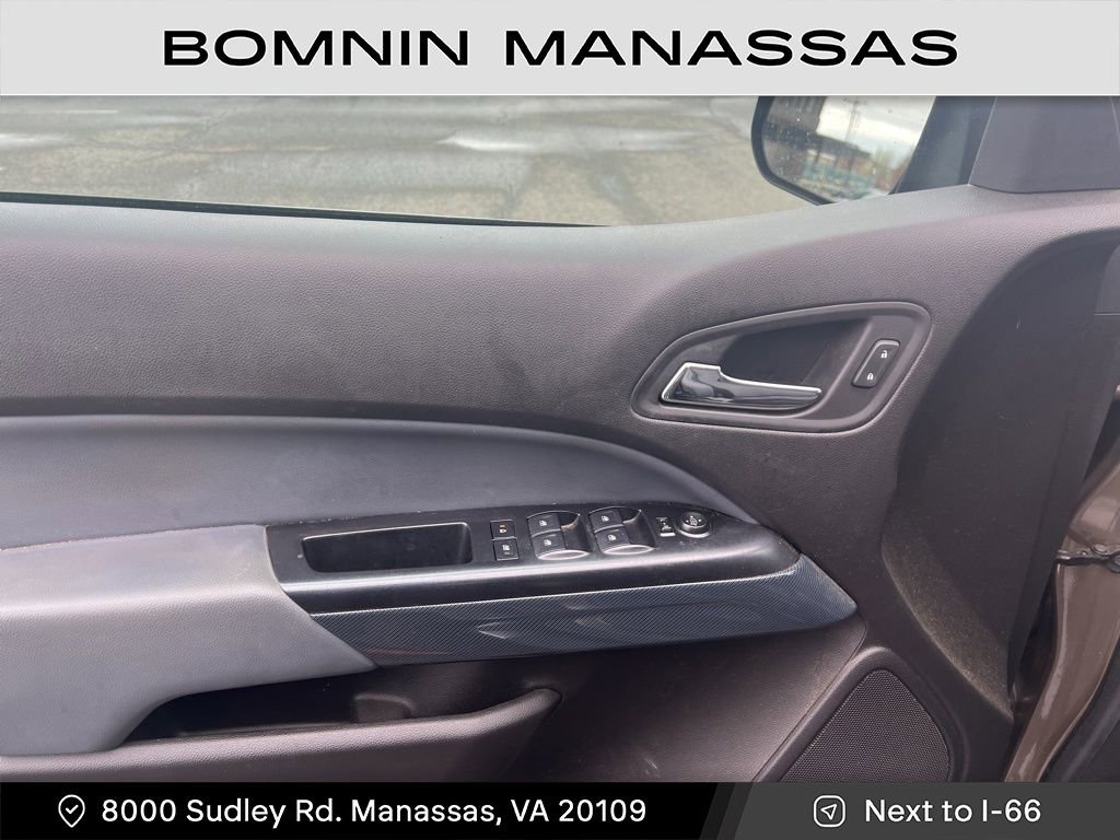 Used 2017 Chevrolet Colorado Z71 image 12