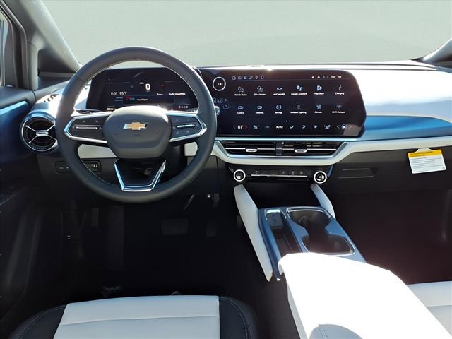 New 2026 Chevrolet Equinox EV LT AWD/4WD image 15