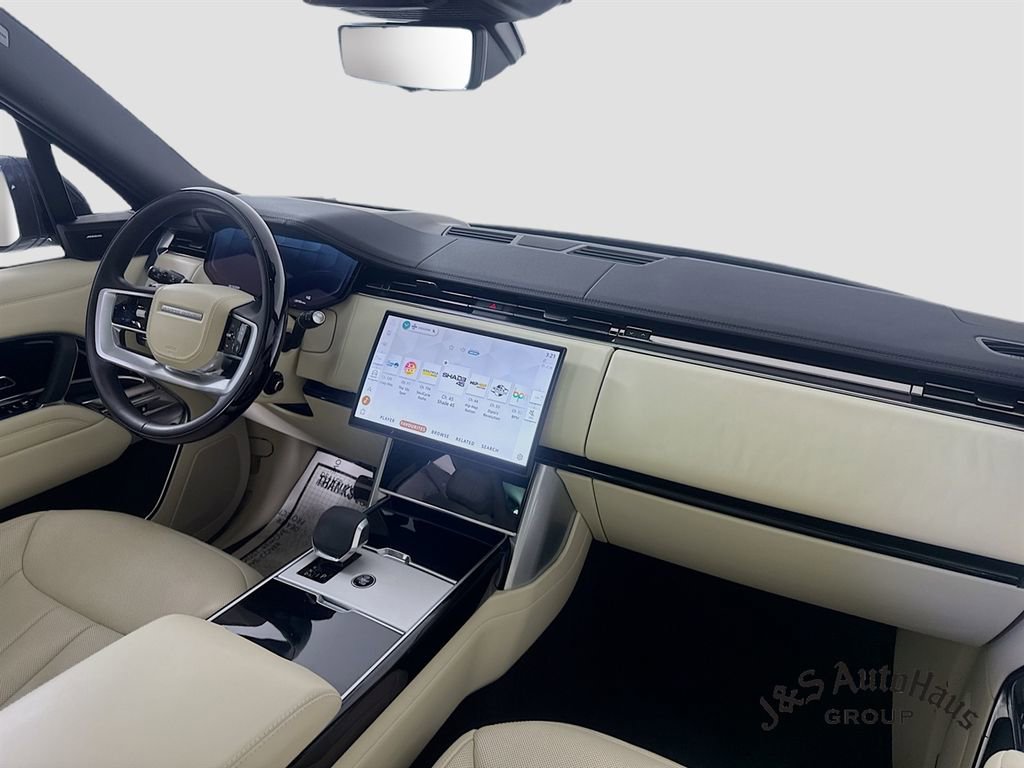 Used 2024 Land Rover Range Rover Long Wheelbase SE AWD/4WD image 31