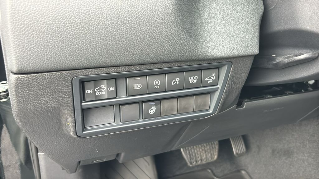 New 2026 Toyota Tundra Limited AWD/4WD image 15