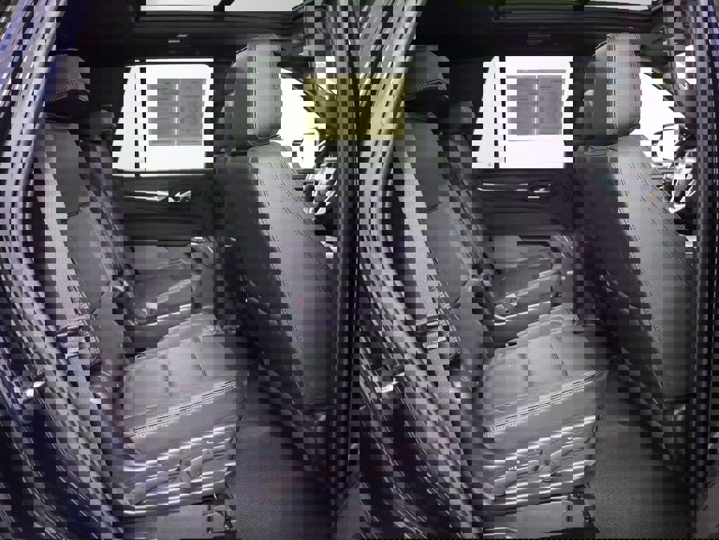 Used 2023 GMC Yukon Denali image 32