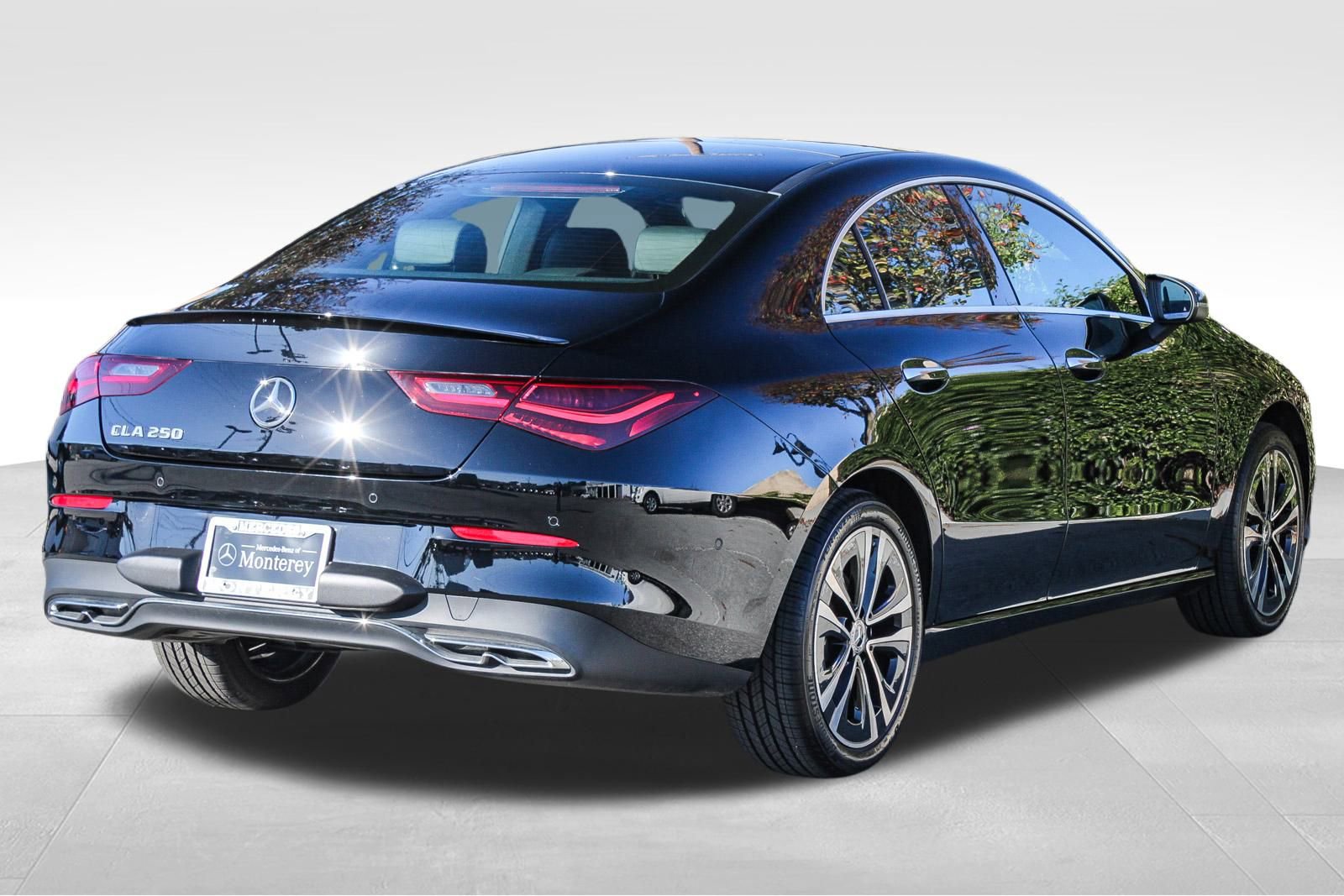 Certified 2025 Mercedes-Benz CLA 250 image 9