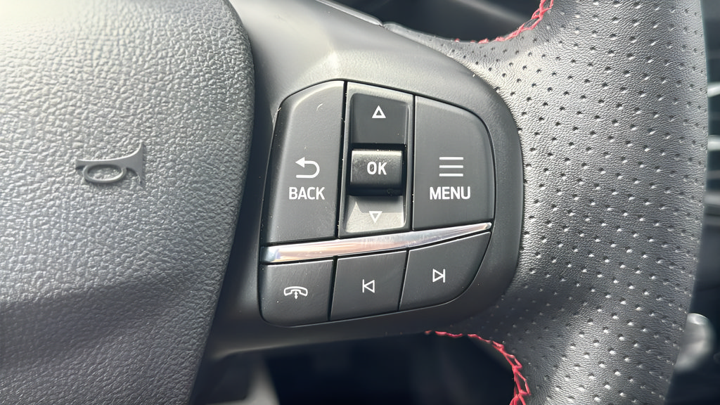 New 2025 Ford Escape ST-Line w/ Tech Pack #1 AWD/4WD image 24