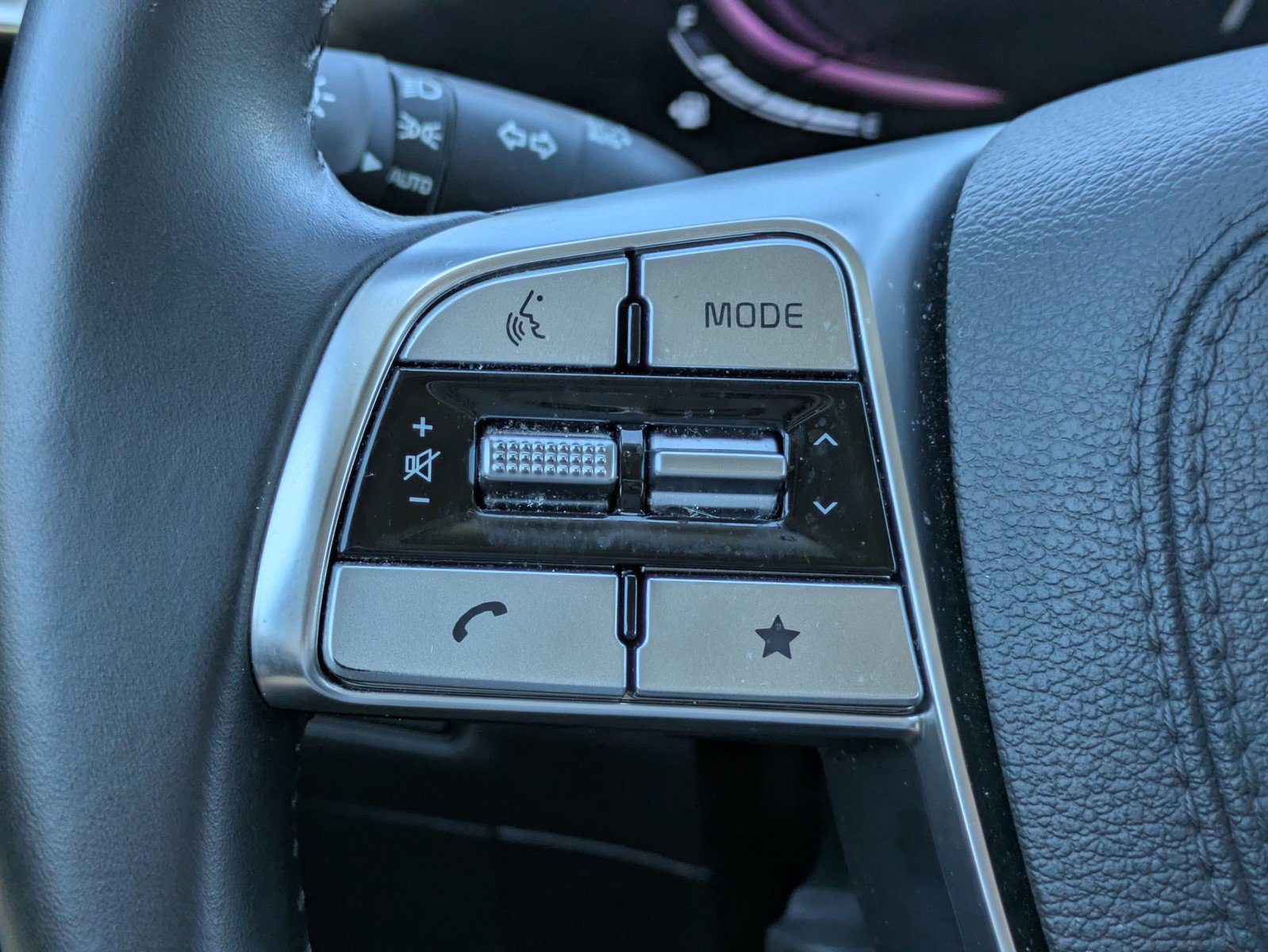 Certified 2023 Kia Telluride S image 19