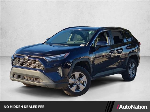 Used 2022 Toyota RAV4 XLE w/ Convenience Package FWD image 1