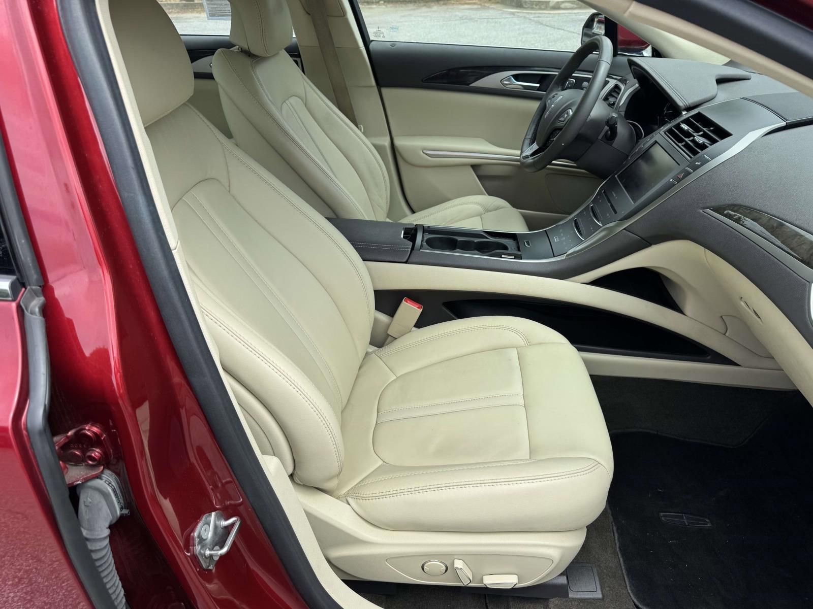 Used 2013 Lincoln MKZ Hybrid FWD image 13