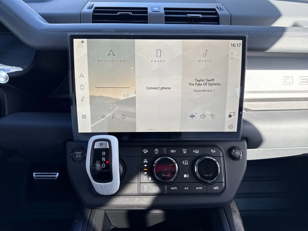 New 2026 Land Rover Defender 110 OCTA image 21