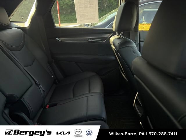 Used 2022 Cadillac XT5 Luxury AWD/4WD image 14