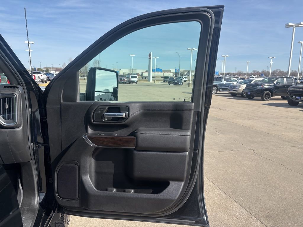Used 2022 GMC Sierra 2500 SLT image 23