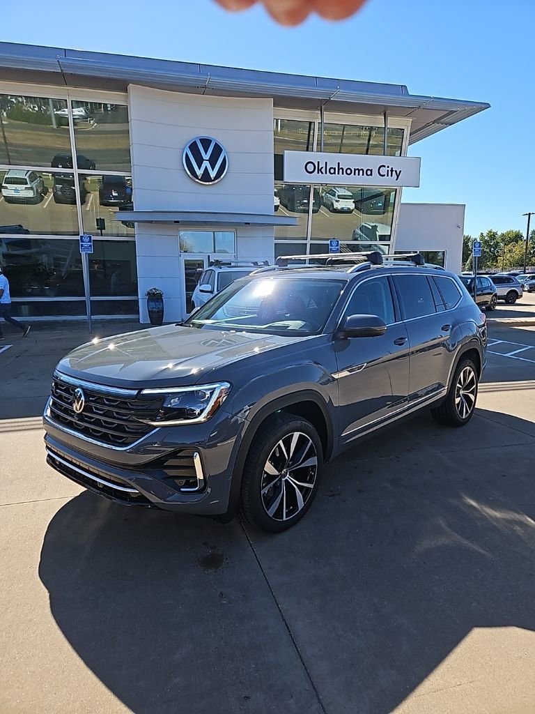 New 2026 Volkswagen Atlas SEL Premium R-Line AWD/4WD image 1