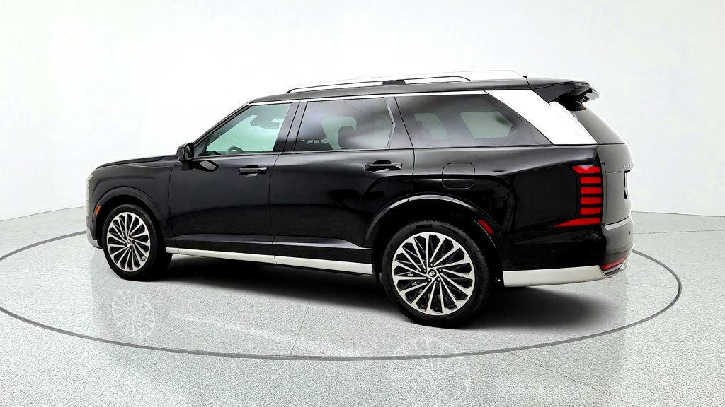Used 2026 Hyundai Palisade Calligraphy FWD image 7