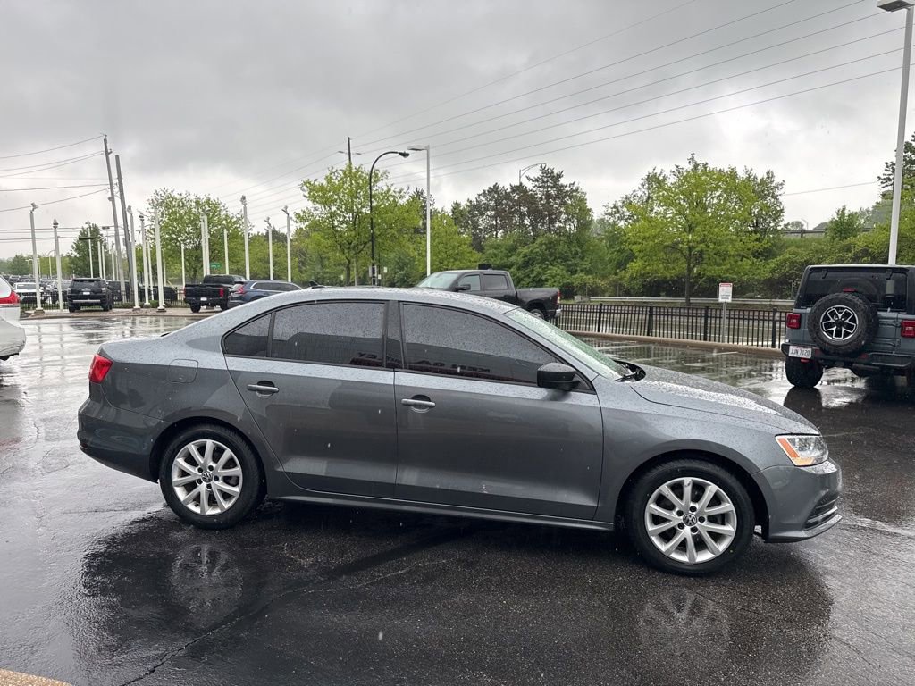 Used 2015 Volkswagen Jetta SE FWD image 15