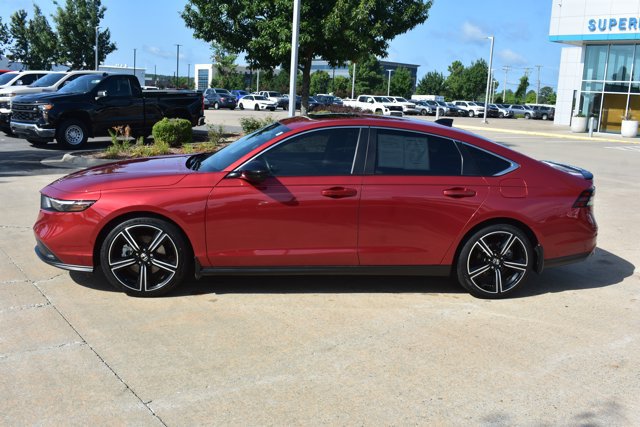 Used 2025 Honda Accord Sport image 10