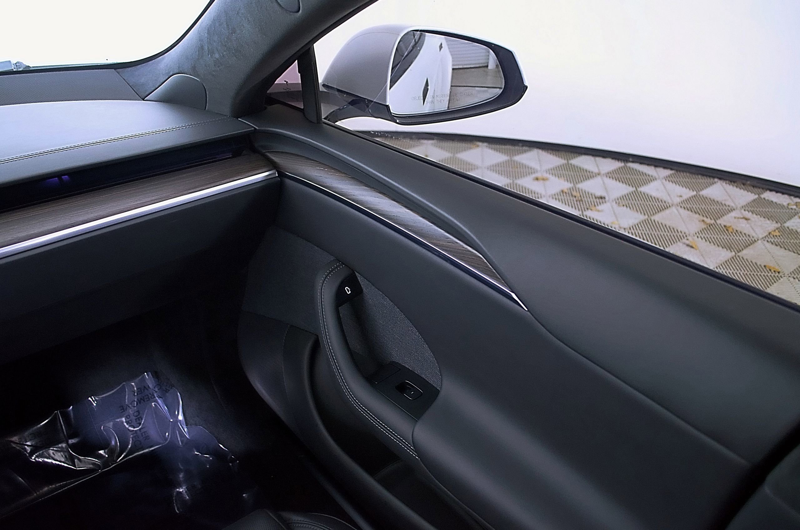 Used 2023 Tesla Model S image 19