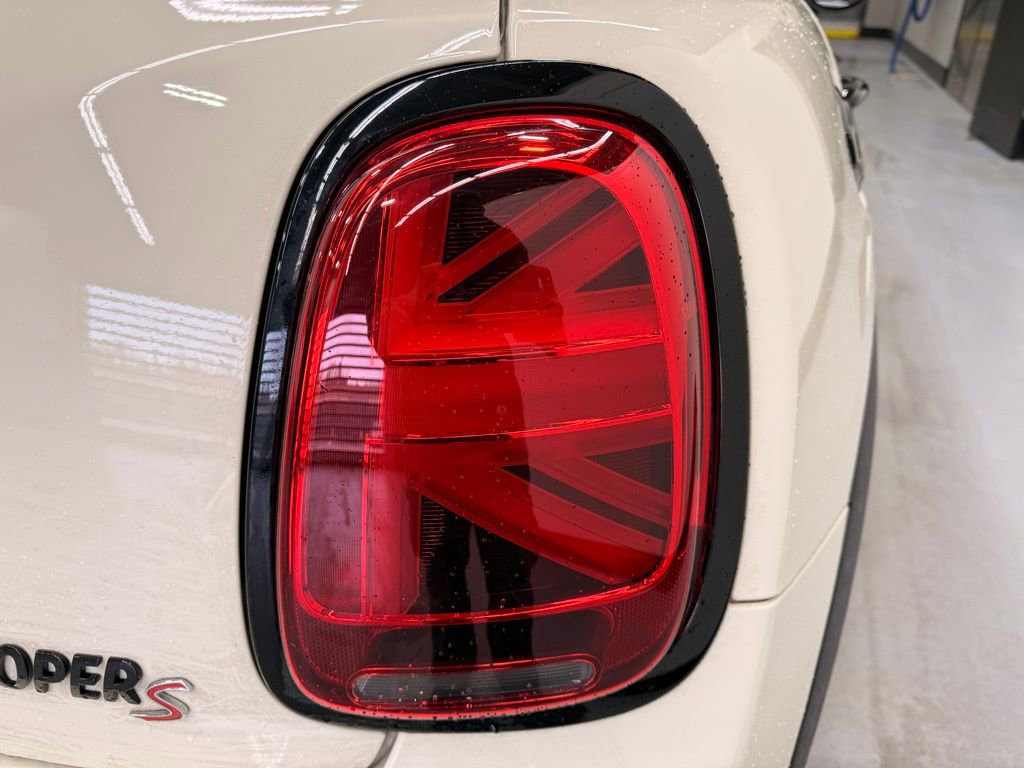 Certified 2023 MINI Cooper S image 5