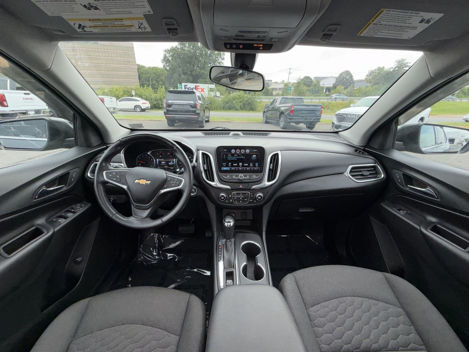 Used 2018 Chevrolet Equinox LT w/ Sun & Infotainment Package AWD/4WD image 22