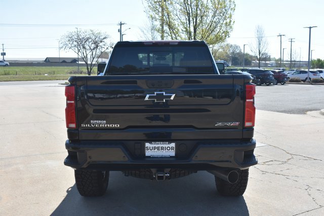 New 2026 Chevrolet Silverado 2500 ZR2 image 6
