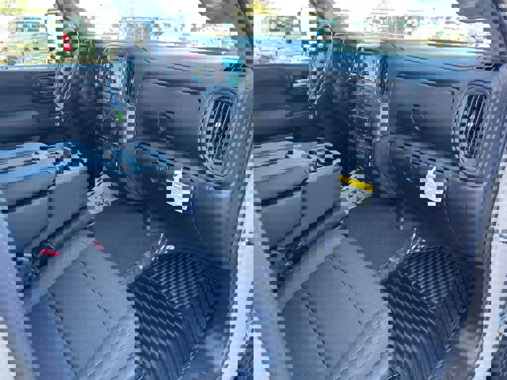 New 2026 Chevrolet Silverado 2500 Custom w/ Custom Value Package image 38