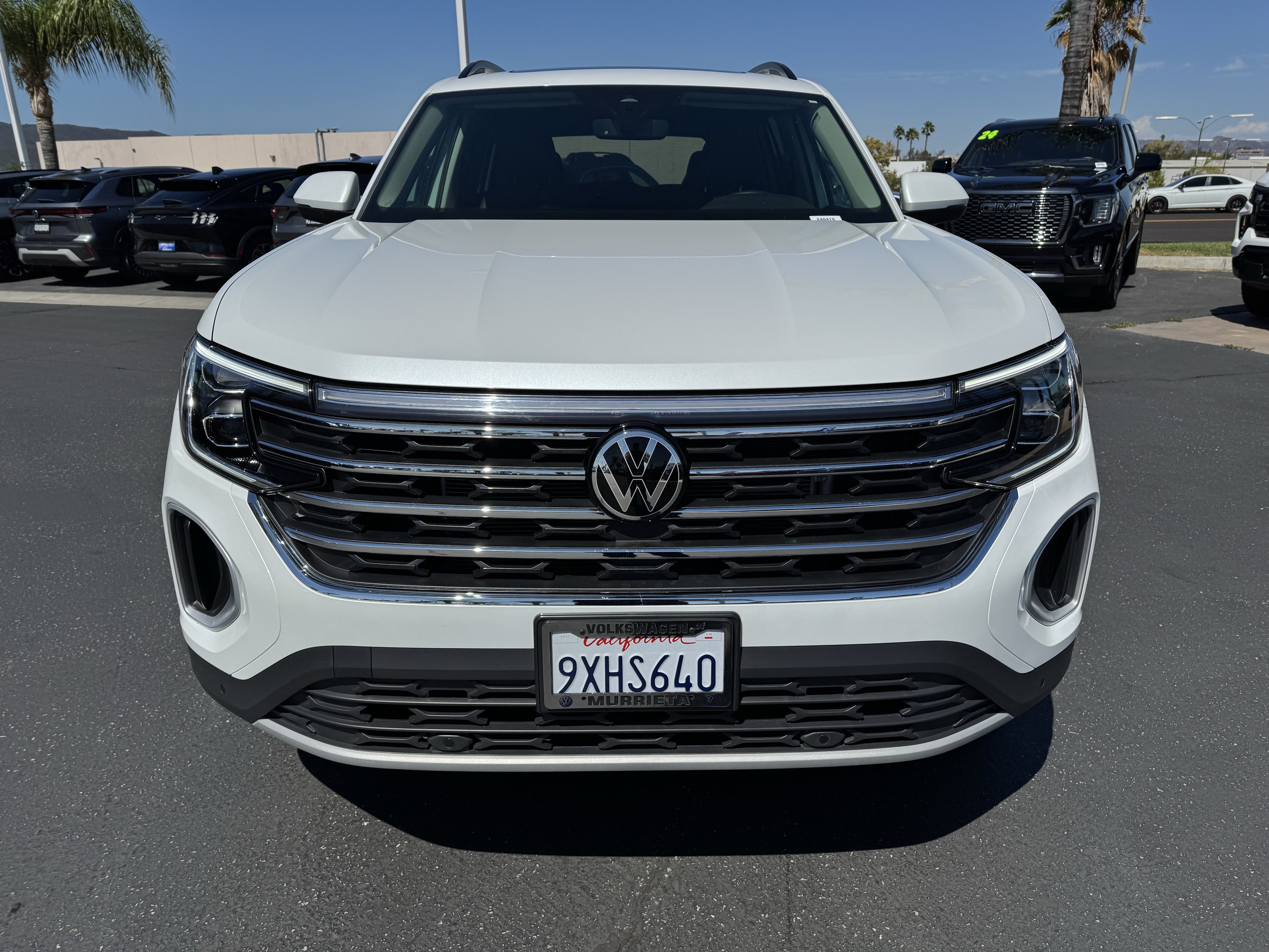 Used 2026 Volkswagen Atlas SE FWD image 3
