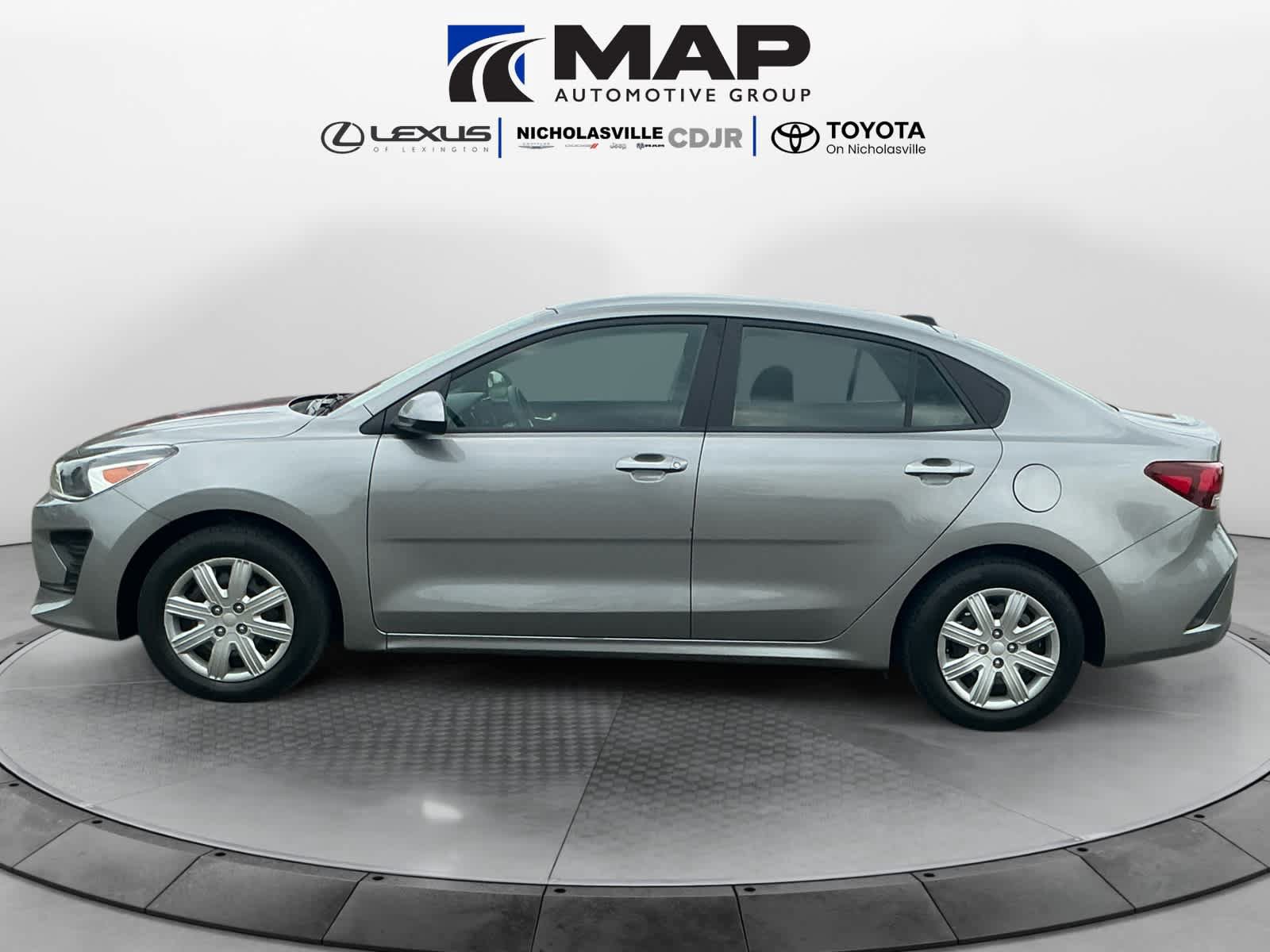 Used 2022 Kia Rio S FWD image 2