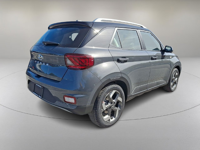 New 2026 Hyundai Venue SEL FWD image 4