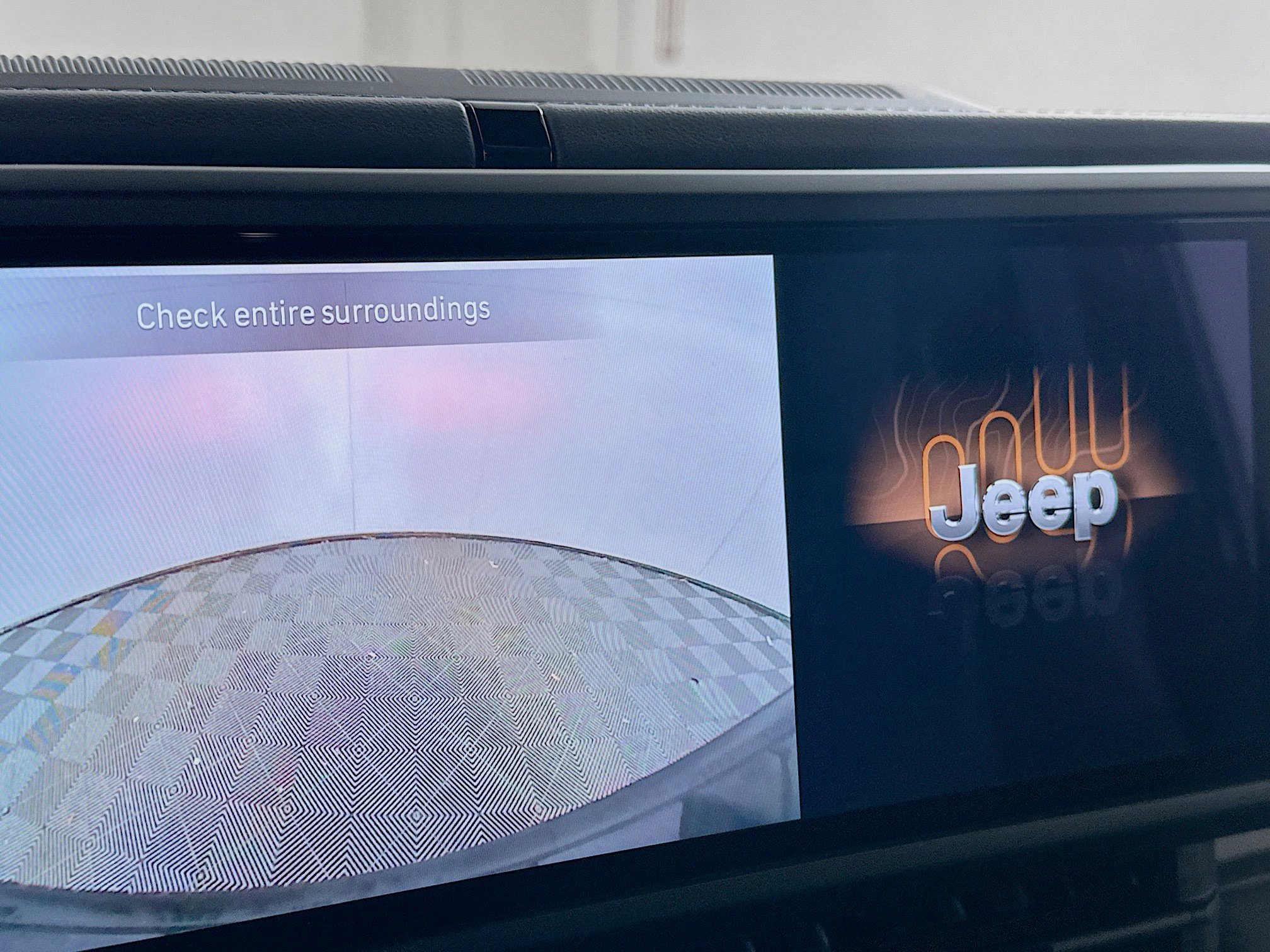 Used 2025 Jeep Wrangler Sahara image 22