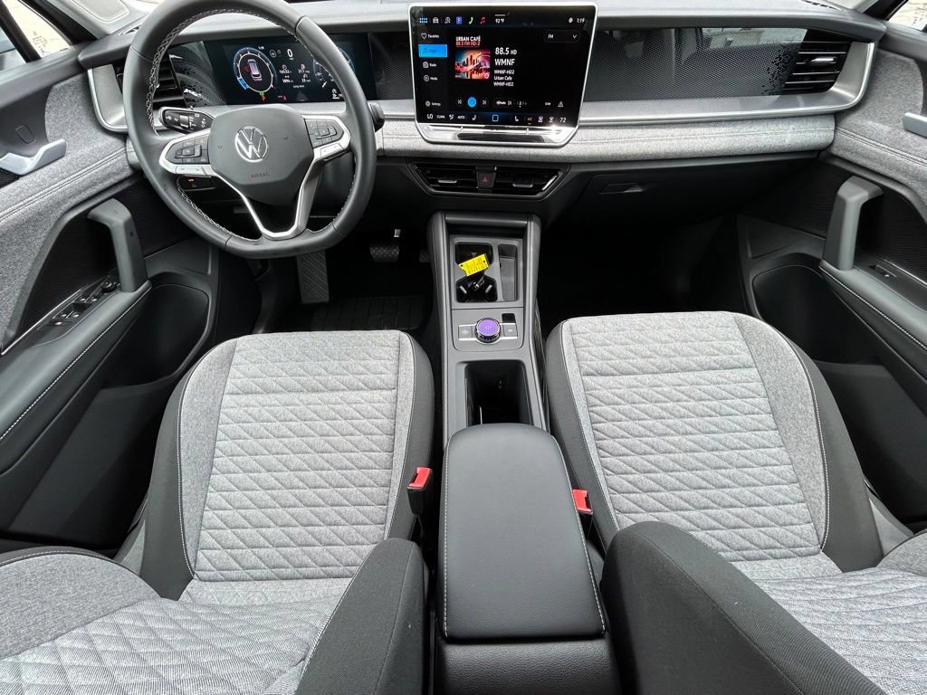 Certified 2025 Volkswagen Tiguan S FWD image 12