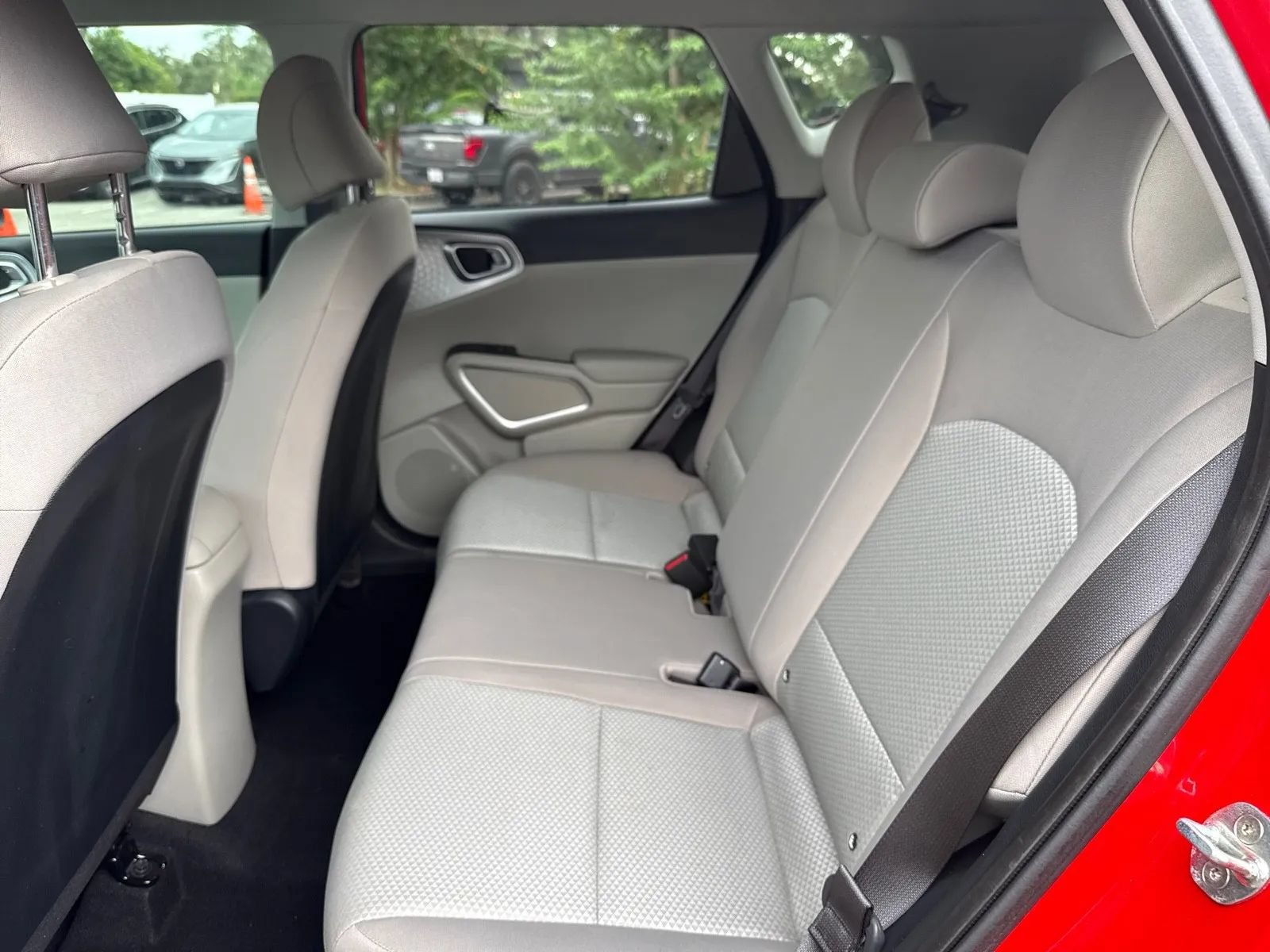 Used 2022 Kia Soul LX FWD image 13
