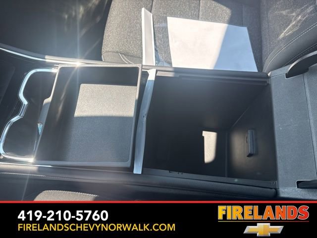 New 2025 Chevrolet Traverse LT w/ Midnight/Sport Edition image 37